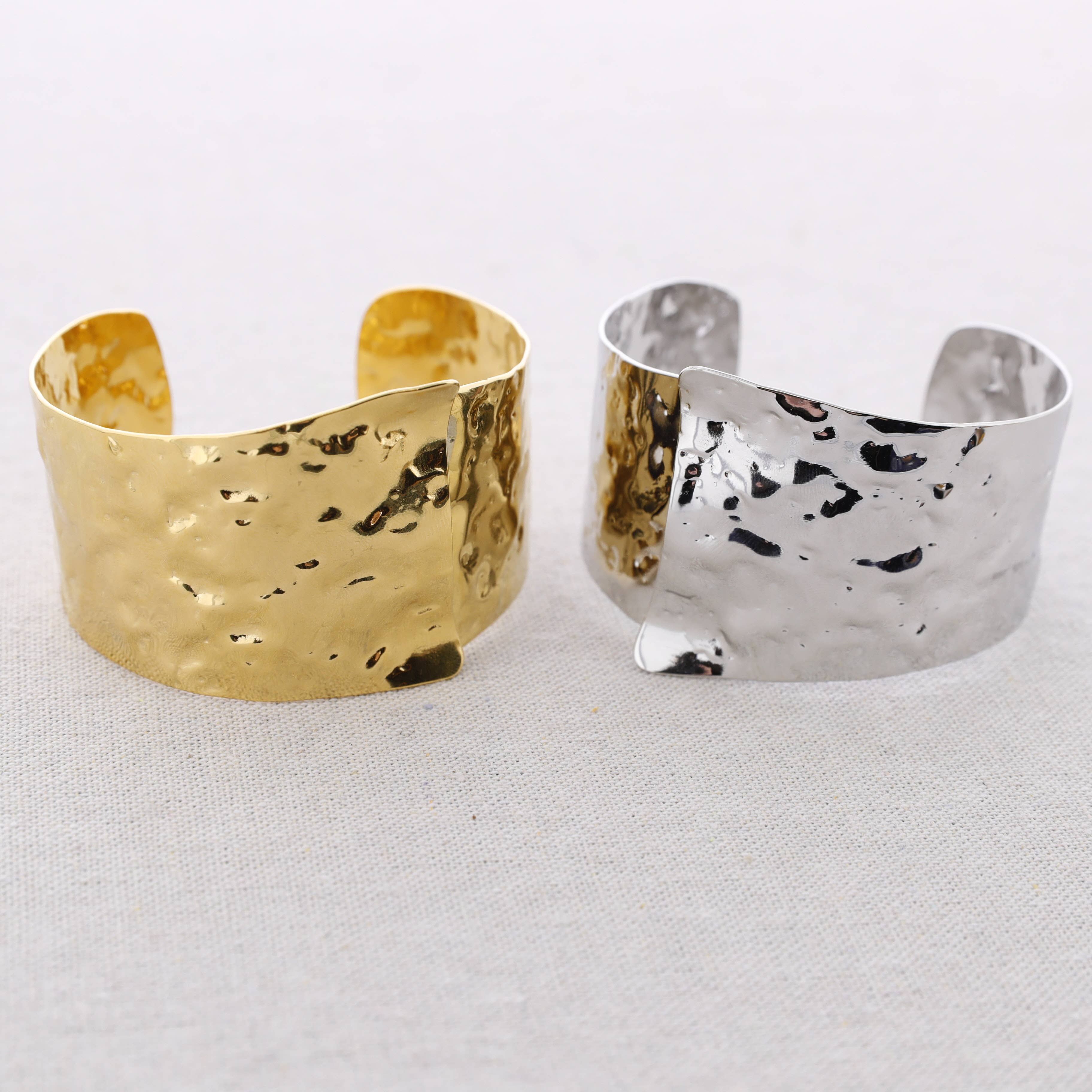 Pulsera Acero Forma Ajustable: Dorado