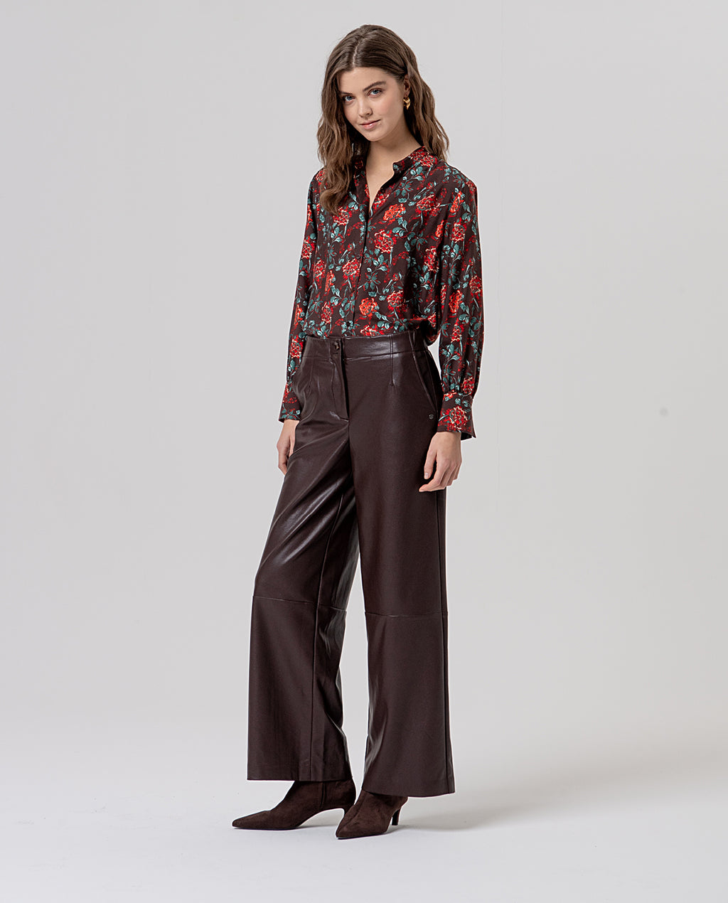 Pantalón ancho de efecto piel Chocolate